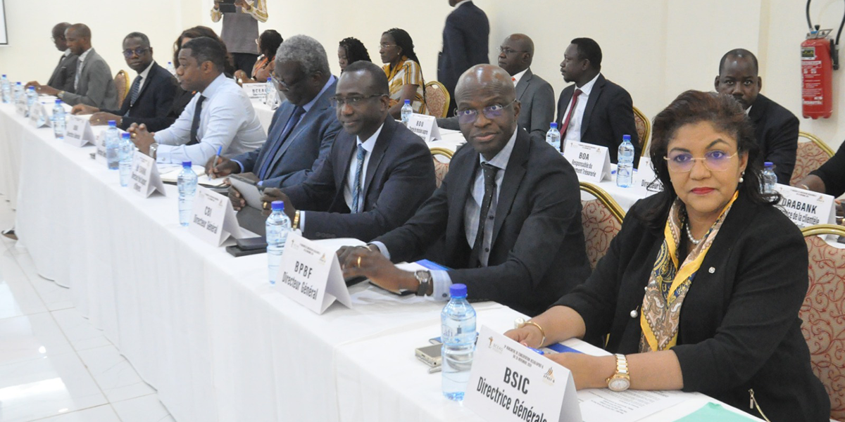 rencontre entre dirigeants de banque au Burkina et la direction nationale de la banque centrale BCEAO