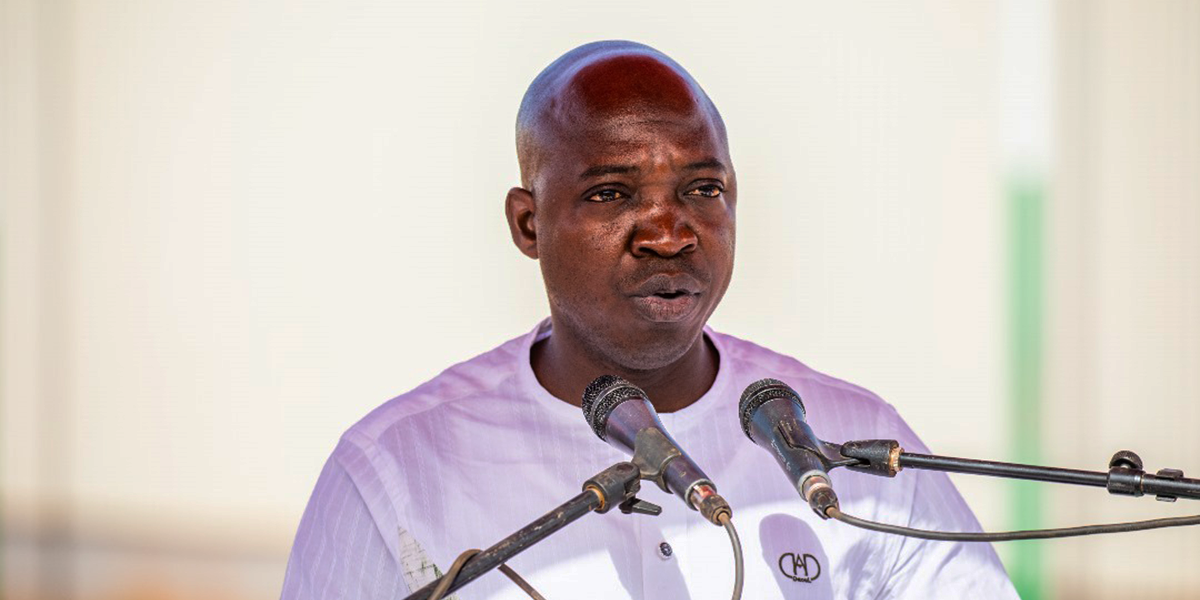 le directeur général de l'agence pour l'entreprenariat communautaire, Karim Traoré, lors de l'inauguration de l'usine de transformation de tomate de Bobo Dioulasso