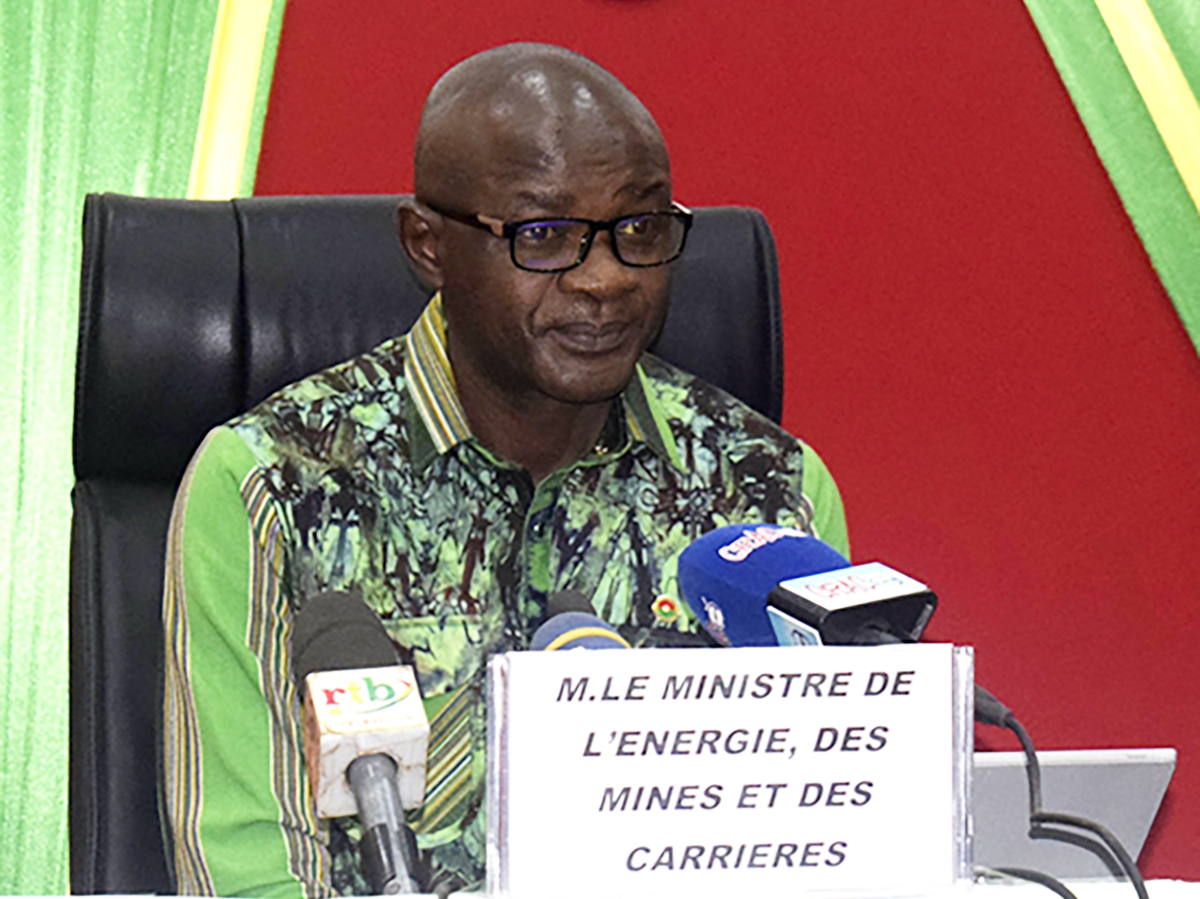 Le ministre de l'Energie, des Mines et des Carrières