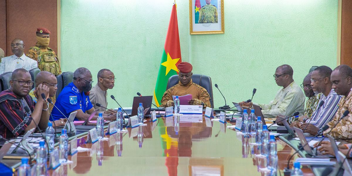 Le gouvernement burkinabè réuni en Conseil des ministres le 27 novembre 2024