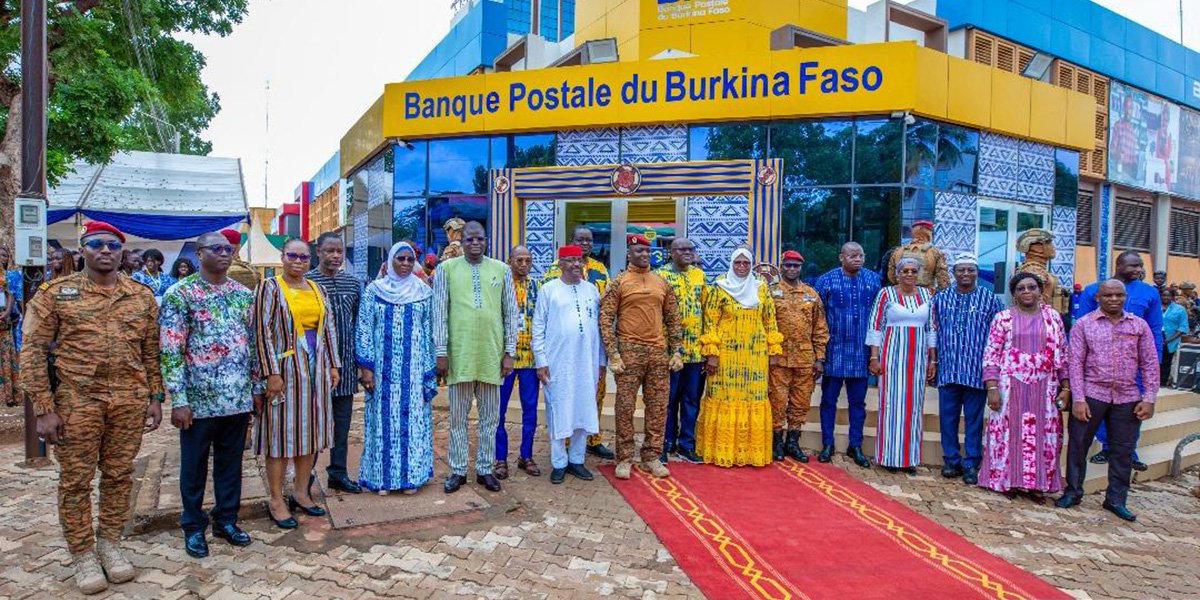 Photos des officiels lors de la cérémonie de lancement officiel des activités de la BPBF